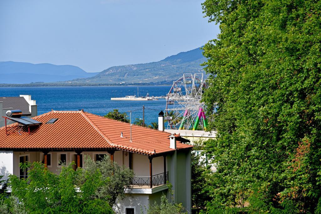 Tsertos Apartments Kamena Vourla Exterior photo