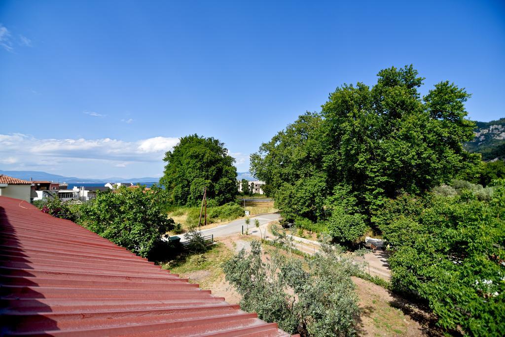 Tsertos Apartments Kamena Vourla Exterior photo